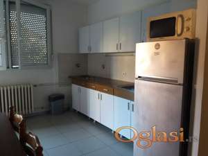 Udoban dvosoban stan